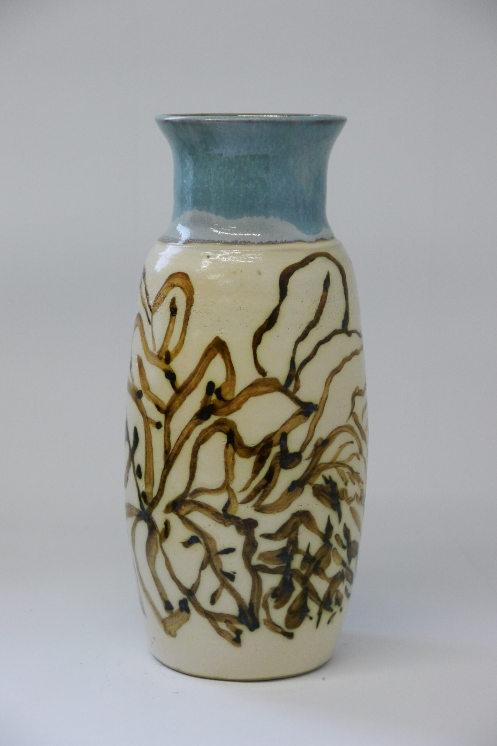 Vase orné